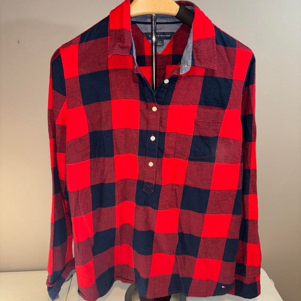 Red and Navy Tommy Hilfiger Button Up Flannel Size Large